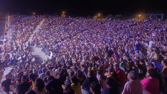 ARENA EPIZEFIRI. È LEI IL VERO SPETTACOLO DELLA LOCRIDE